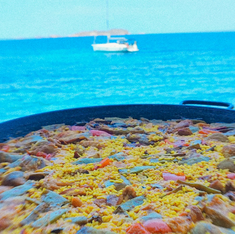 Paella a bordo - Excursión en velero por Ibiza y Formentera